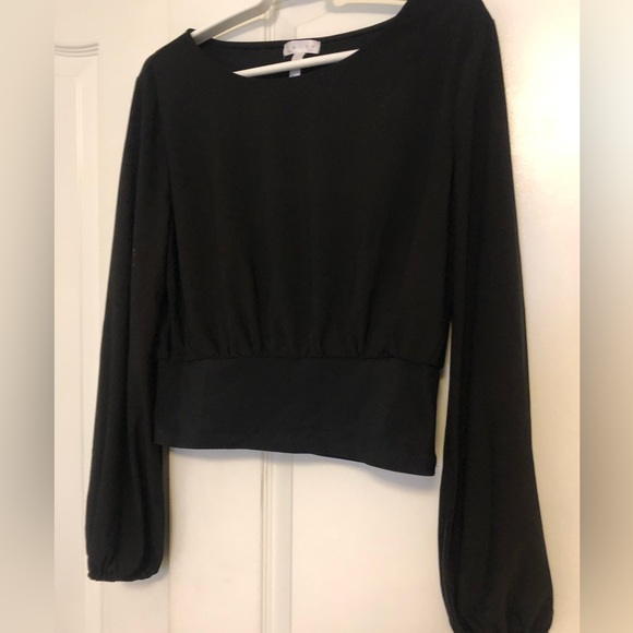 Black light weight to waist top, L, fits like M - Picture 2 of 7